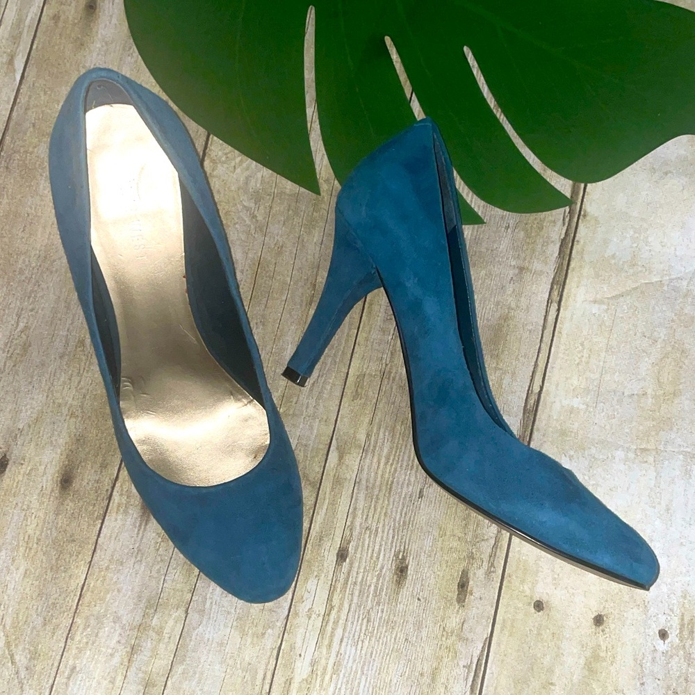Nine West Blue Suede Round Toe Pumps 7.5